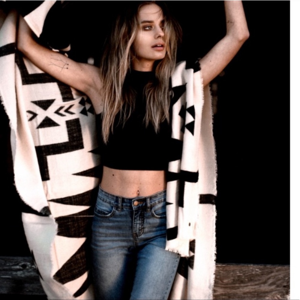 Billabong Beach Nights Wrap Poncho